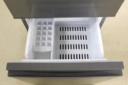 製氷皿＆貯氷スペース